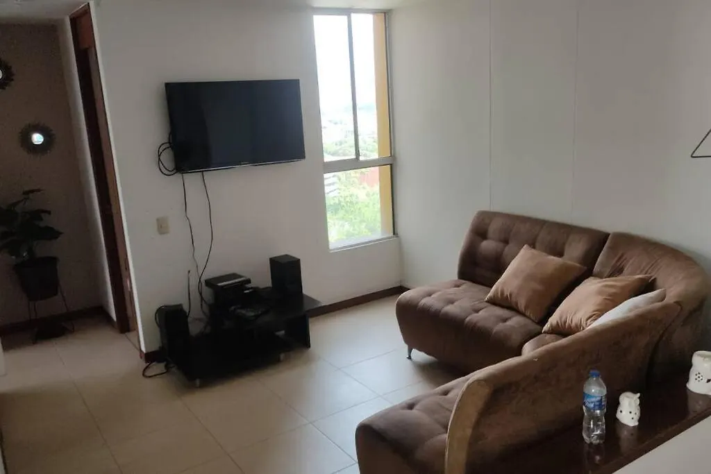 El Poblado, Medellin Con Piscina, Gym, Comodo, Linda Vista.