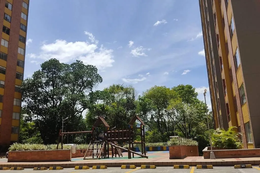 El Poblado, Medellin Con Piscina, Gym, Comodo, Linda Vista. 0*,  Colombia