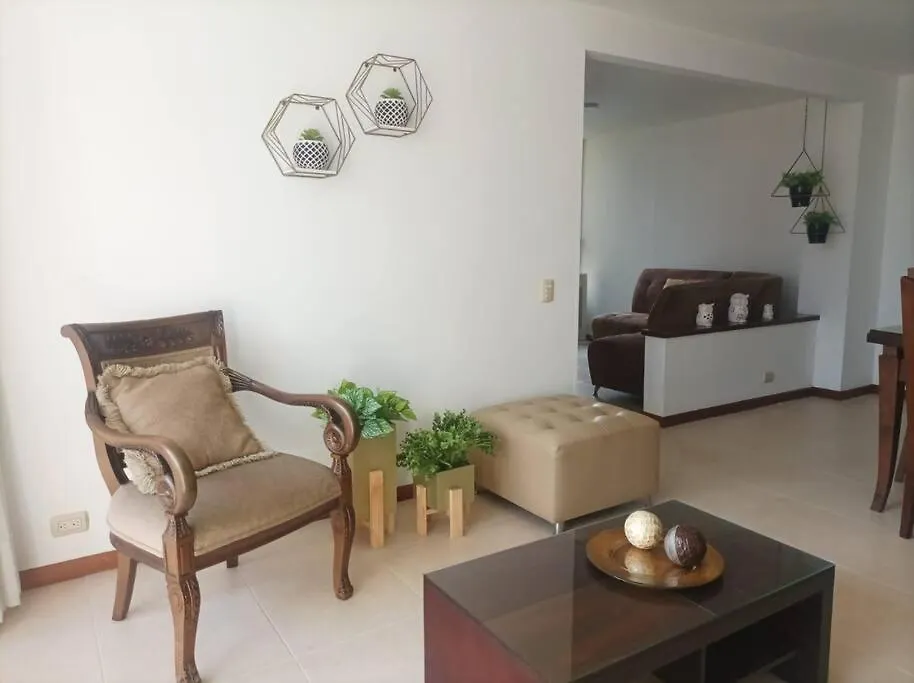 El Poblado, Medellin Con Piscina, Gym, Comodo, Linda Vista. Colombia